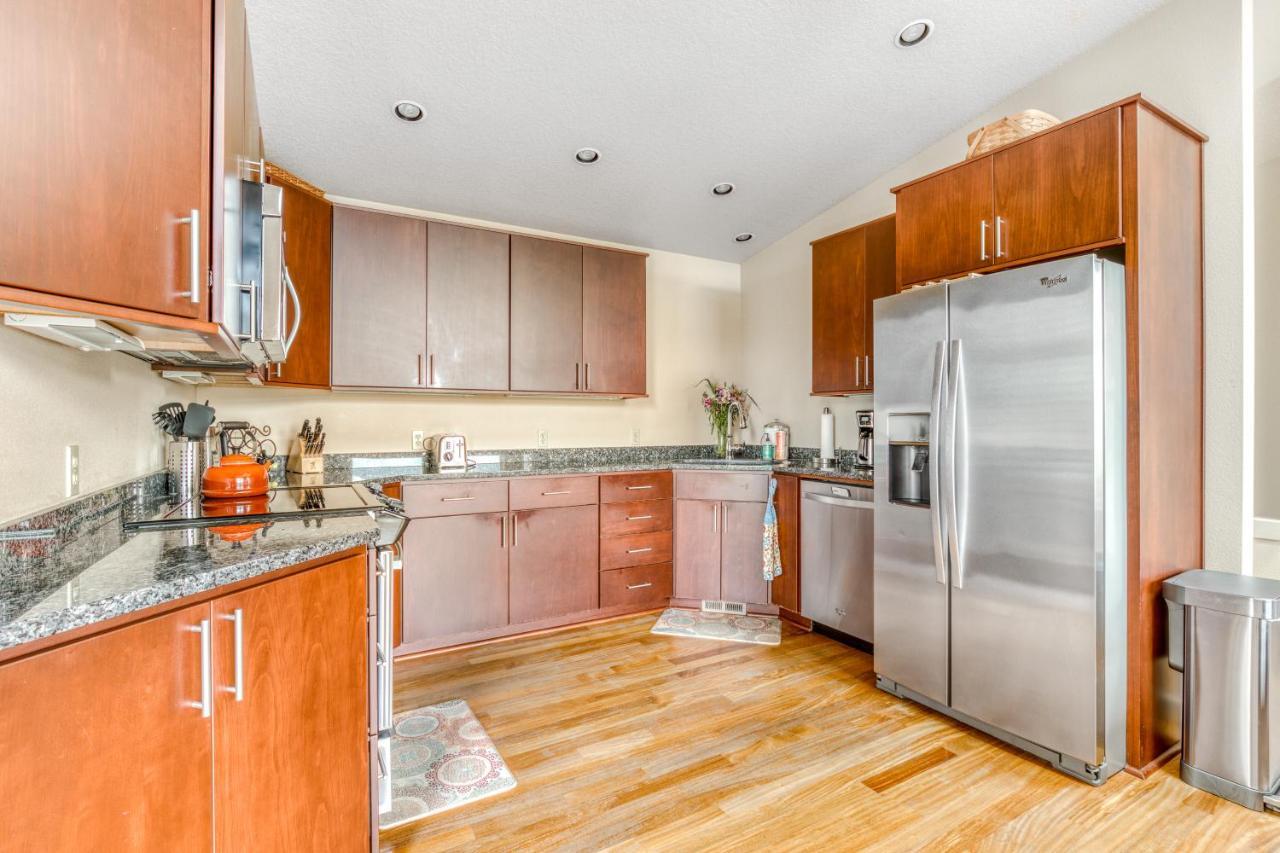 Mt Adams River View House Худ-Ривер Экстерьер фото